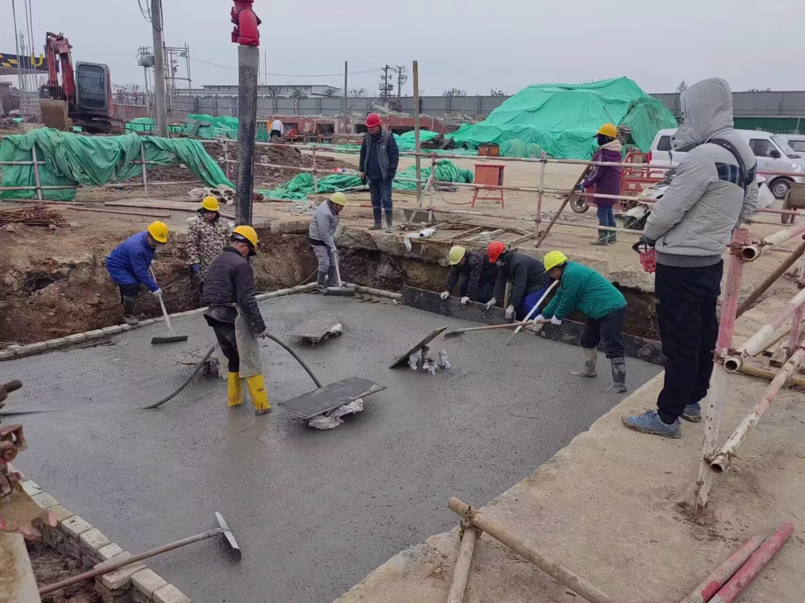 河南潢川項目付店鎮(zhèn)驛站工程獨立基礎砼施工完成